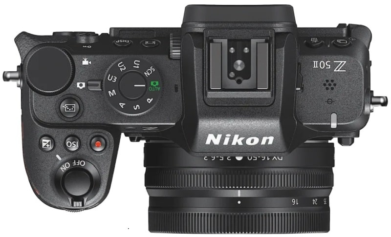Nikon представи безогледалния фотоапарат Z50 II със специален бутон на цена от 0