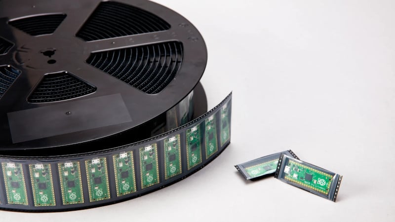 Raspberry Pi пусна платката Pico 2 W с Wi-Fi и Bluetooth поддръжка само за