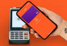 Безконтактните плащания без Apple Pay започнаха да работят на iPhone, но засега само в една държава