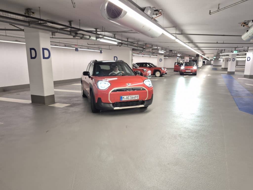 MINI Aceman: Новият електрически хит с чар и практичност