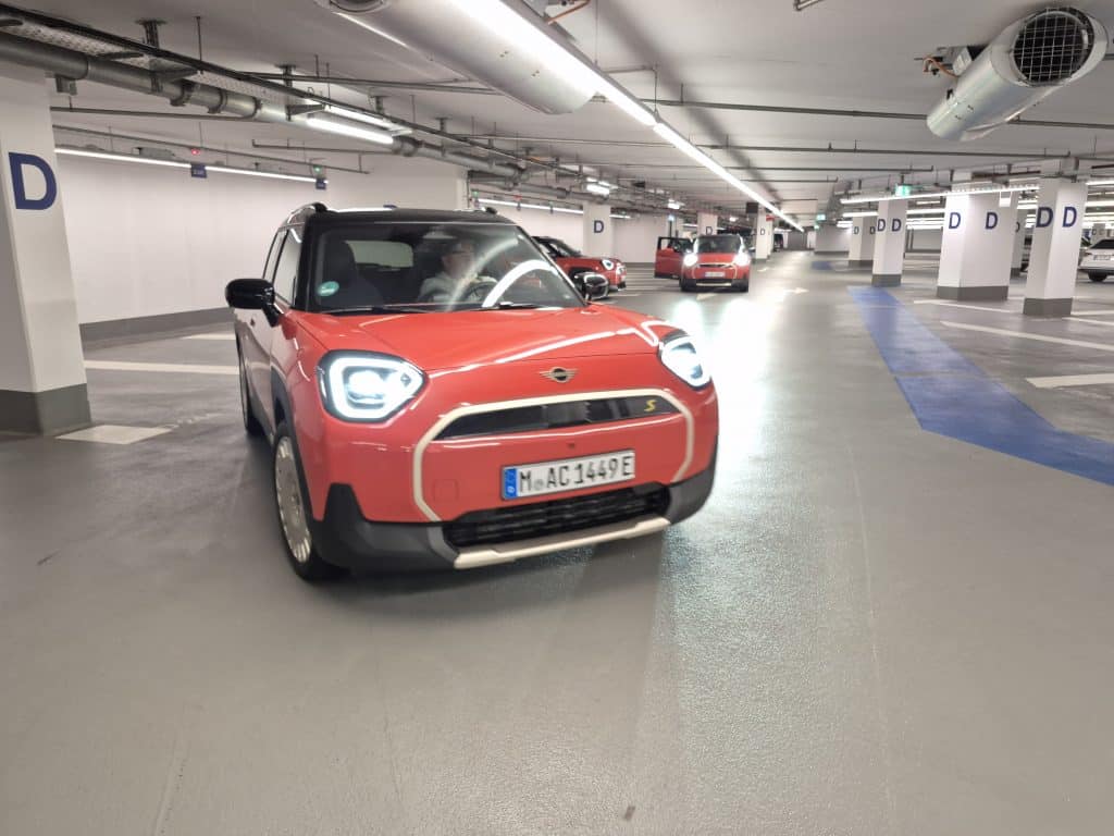 MINI Aceman: Новият електрически хит с чар и практичност