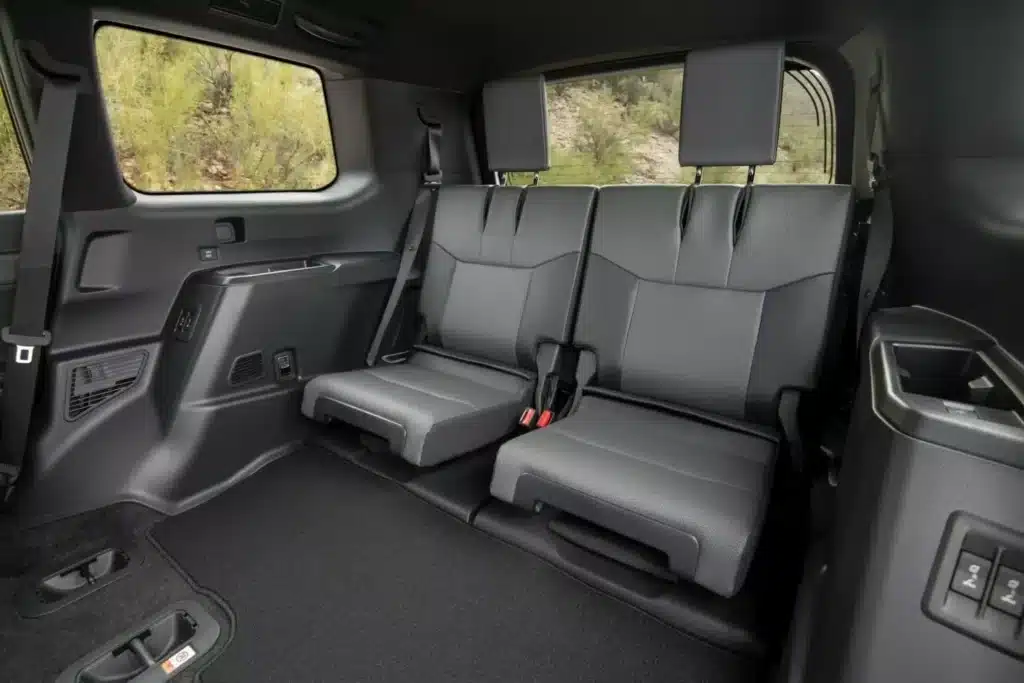Представиха Lexus GX 2025: по-скъп, по-висок и по-ъгловат