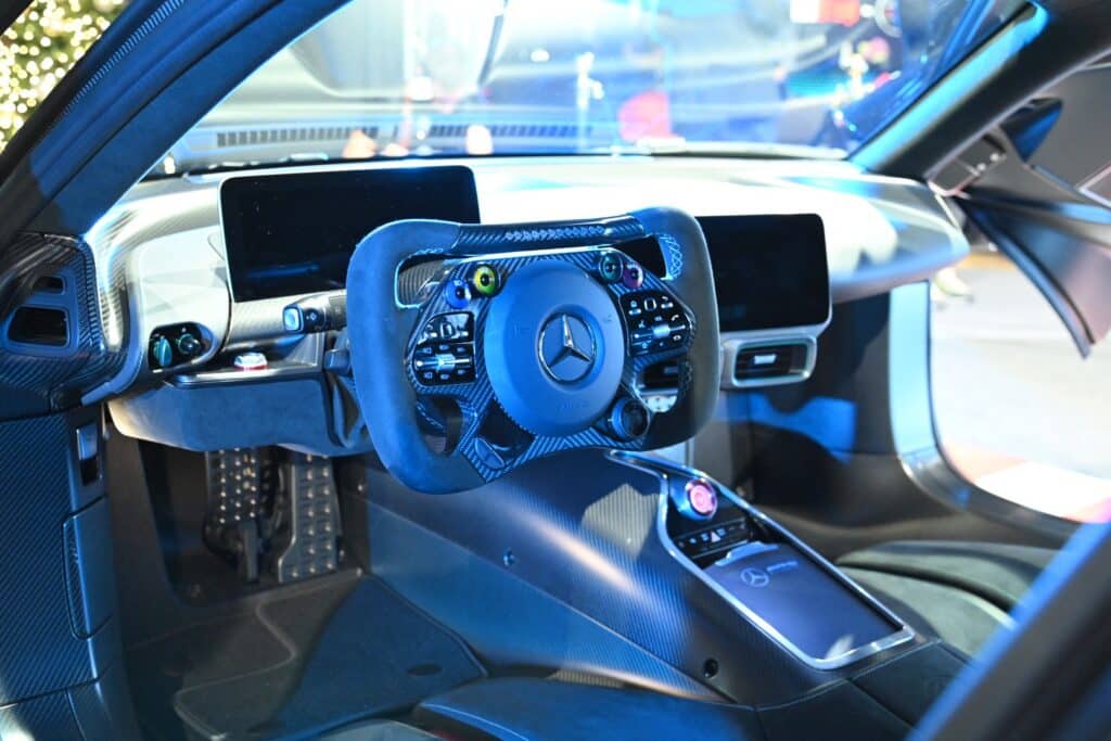 Mercedes AMG ONE с премиера в България: Формула 1 на пътя