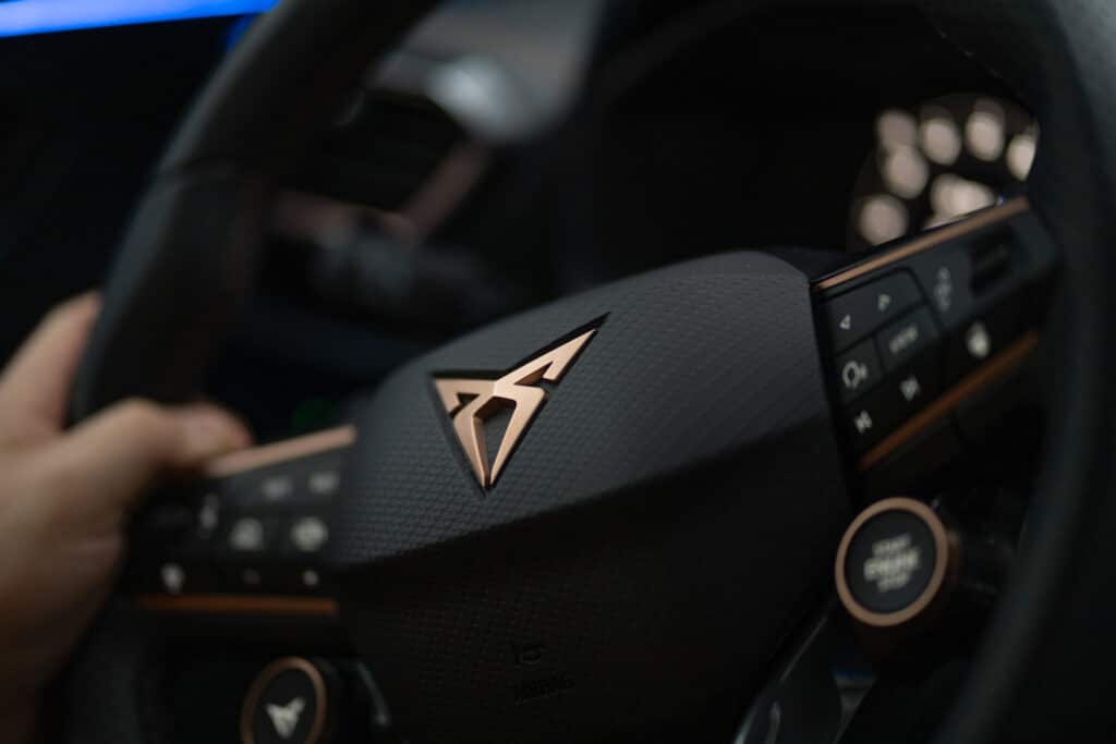 Formentor от CUPRA: Автомобилът, който разчупва стандартите
