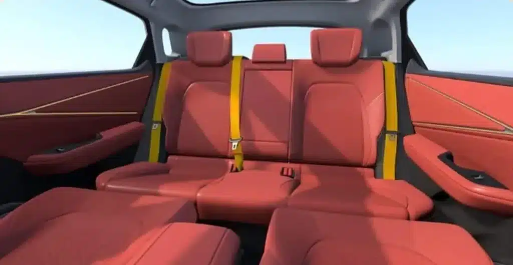 Toyota bZ3C: електрически кросоувър с пробег 630 км и автопилот, базиран на лидар и изкуствен интелект