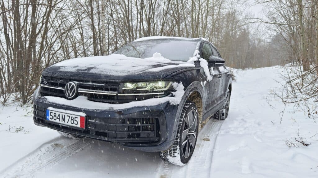 Volkswagen Touareg R: Кралят на снежните пътища и модерната технология