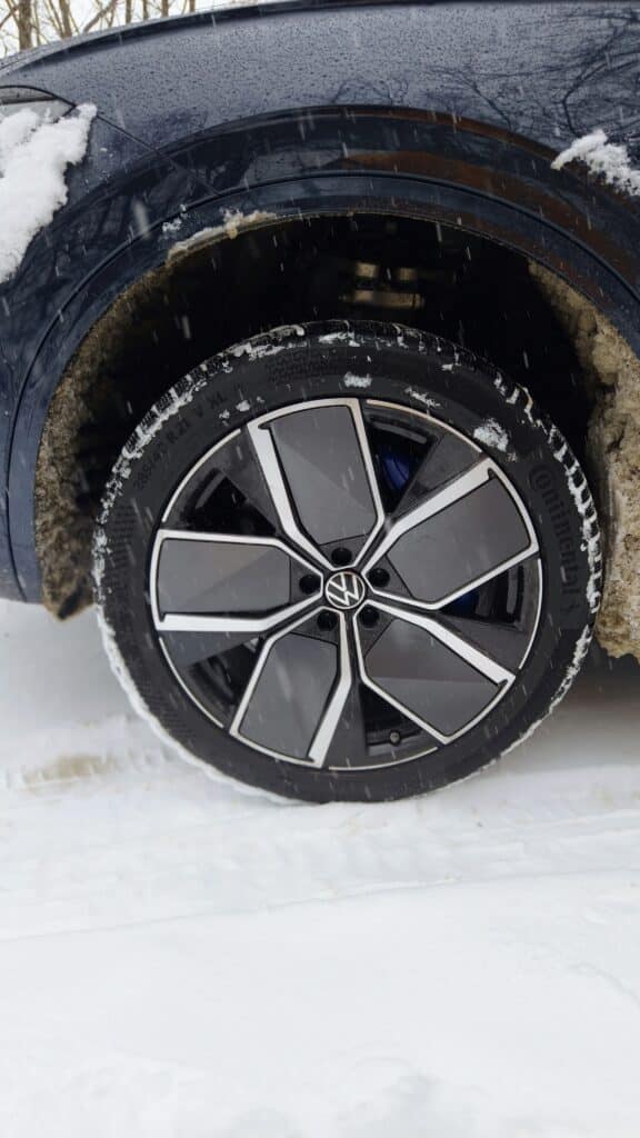 Volkswagen Touareg R: Кралят на снежните пътища и модерната технология