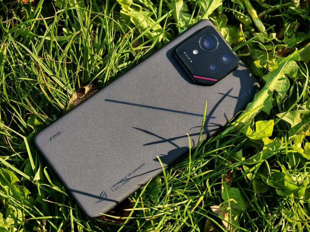 ASUS ROG Phone 9 Pro: мобилният звяр, който премества границите на гейминга