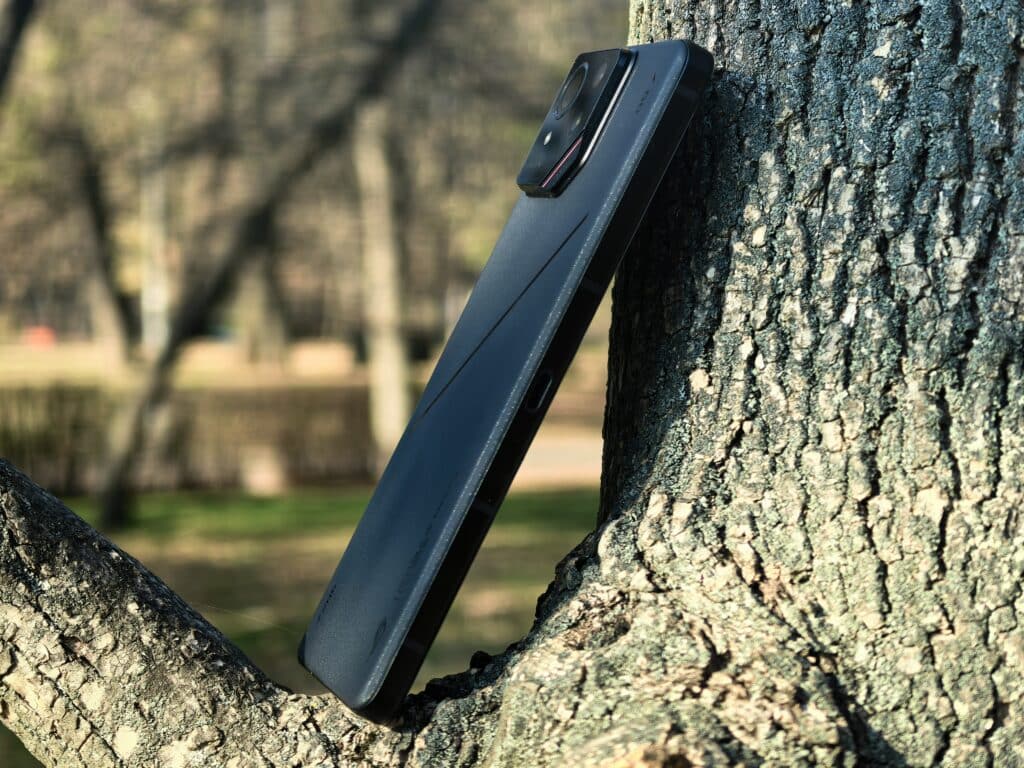 ASUS ROG Phone 9 Pro: мобилният звяр, който премества границите на гейминга