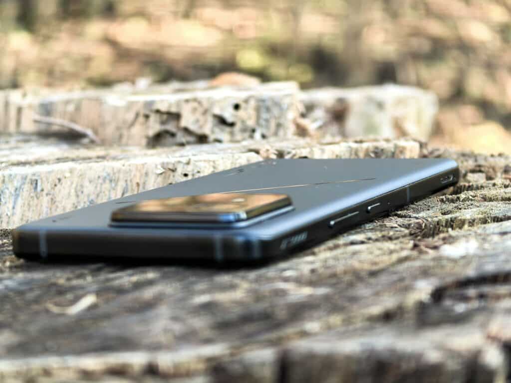 ASUS ROG Phone 9 Pro: мобилният звяр, който премества границите на гейминга