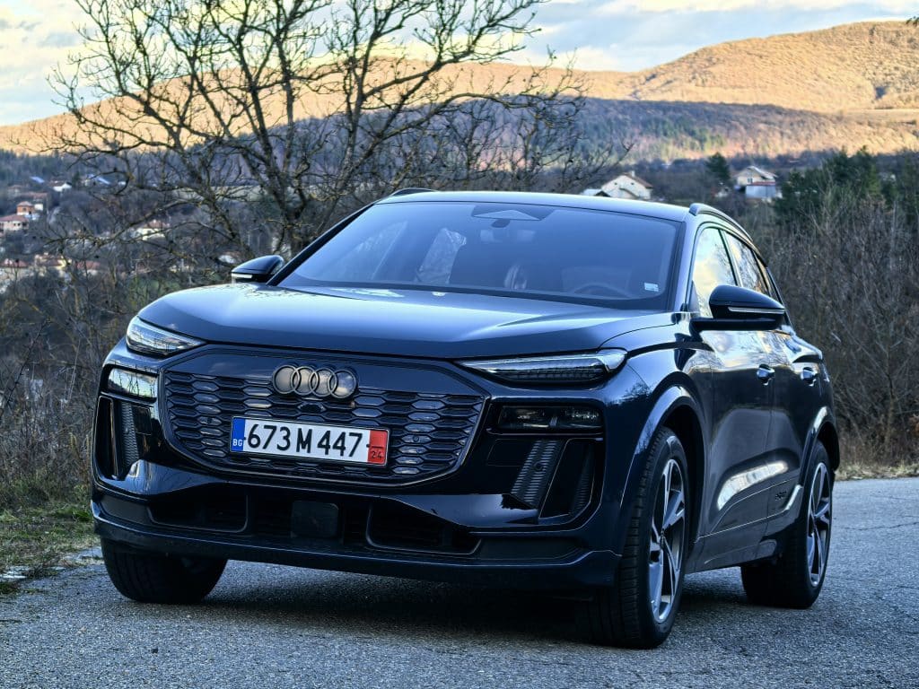 Новият Audi Q6 e-tron: Лукс, иновации и мощност в едно