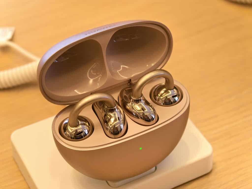 Новите Mate X6, nova 13 и FreeBuds Pro 4 блестят на премиера в Дубай с впечатляващи възможности