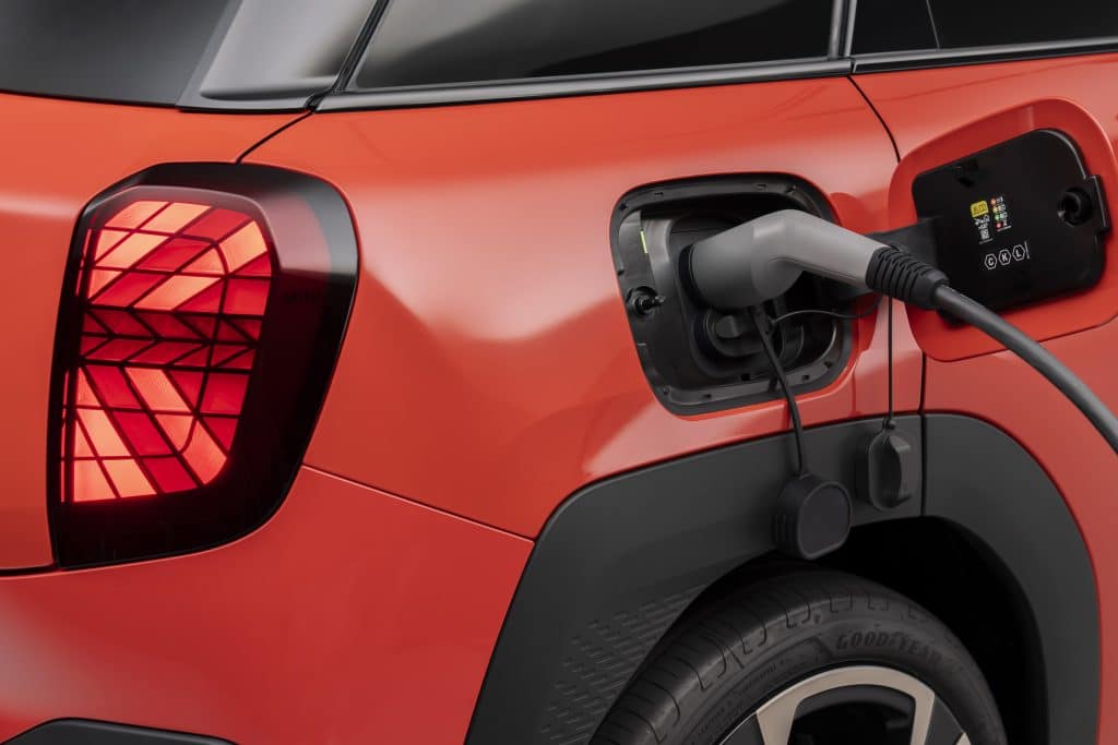 MINI Aceman: Новият електрически хит с чар и практичност