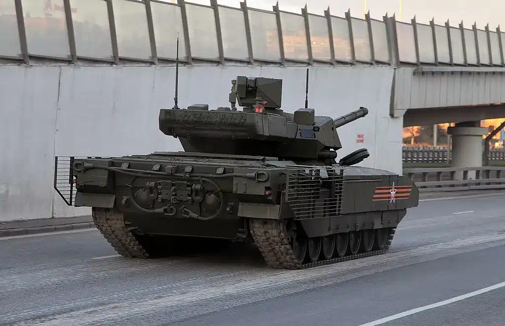 Т-14 „Армата“: Защо Русия не е разположила най-модерния си танк в Украйна?