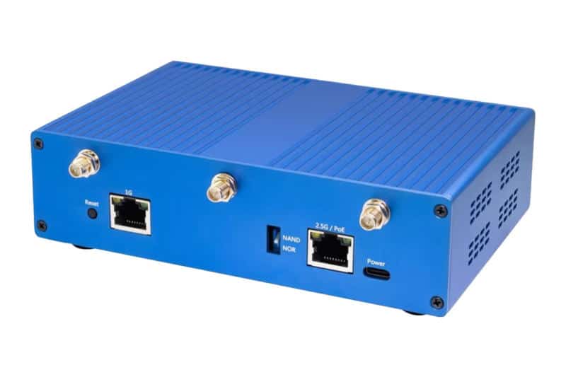 OpenWrt пусна рутер за хакери с „вечна“ поддръжка, Wi-Fi 6 и SSD слот за