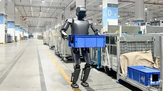 Ето кой остава без работа: Хуманоидните роботи на UBTech ще заменят работниците на Foxconn