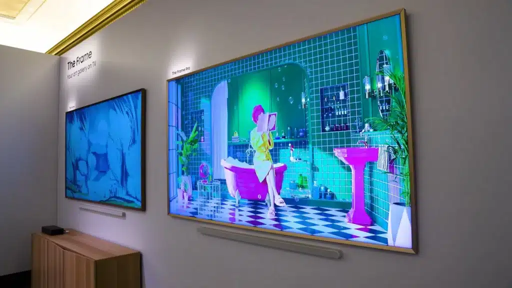 Samsung представи интериорния телевизор The Frame Pro с AI-бутон на дистанционното управление