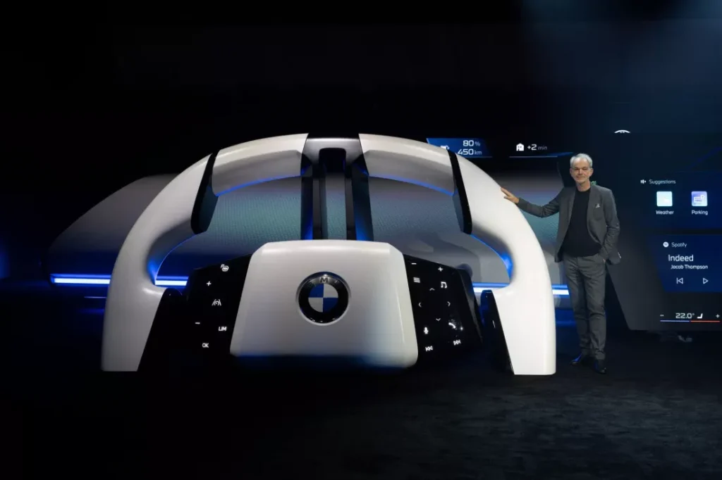 BMW Panoramic iDrive превръща цялото предно стъкло на автомобила в дисплей
