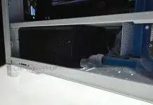 Corsair показа прототип на захранване с течно охлаждане