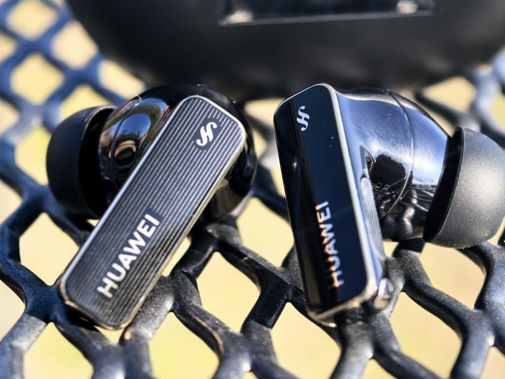 Huawei FreeBuds Pro 4 – страхотно шумопотискане и премиум звук, облечени в луксозен дизайн