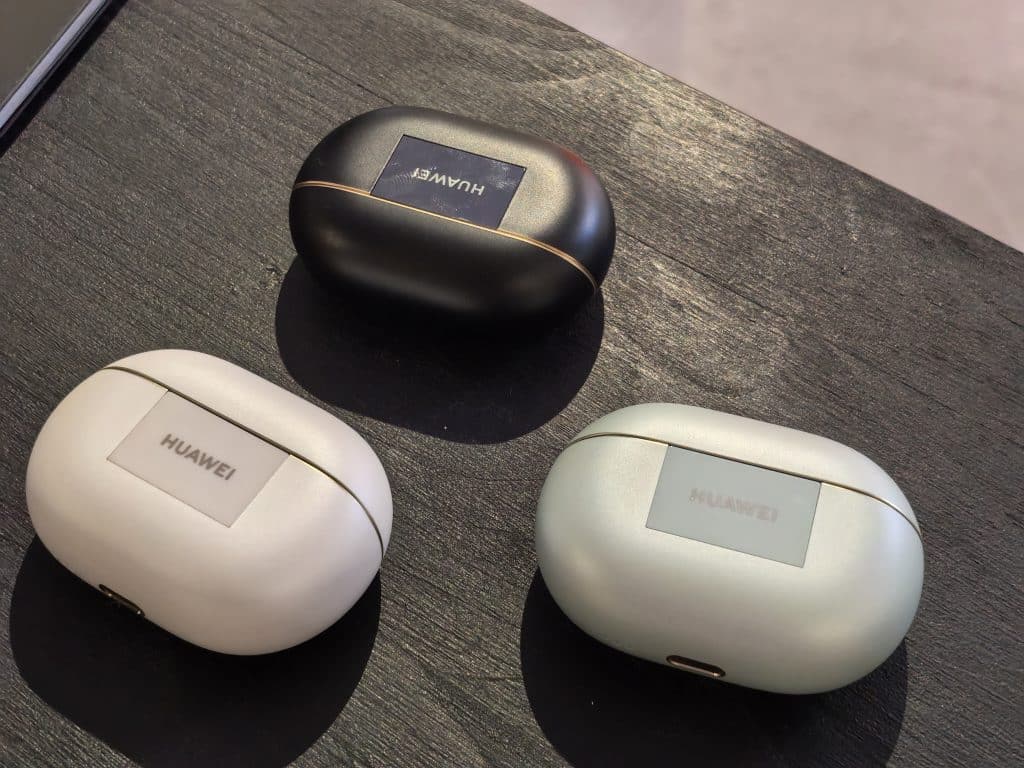Huawei FreeBuds Pro 4 – страхотно шумопотискане и премиум звук, облечени в луксозен дизайн