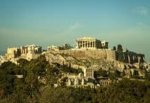 Атина ограничи Airbnb: Може ли да тръгне София по същия път
