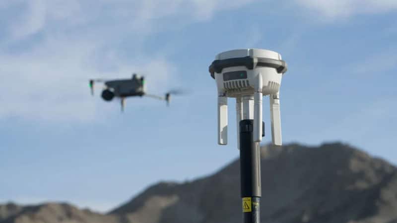 DJI представи серията дронове Matrice 4 с мощни камери за спацителни операции, и инспекции