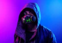 Razer върна парите на купувачите на маските с подсветка Zephyr – те не предпазват от COVID-19