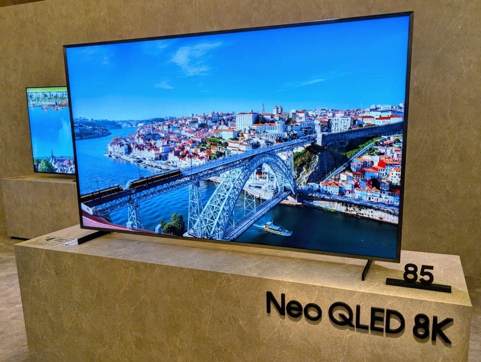 8K телевизорите не оправдават очакванията: висока цена, липса на съдържание и скептицизъм на потребителите