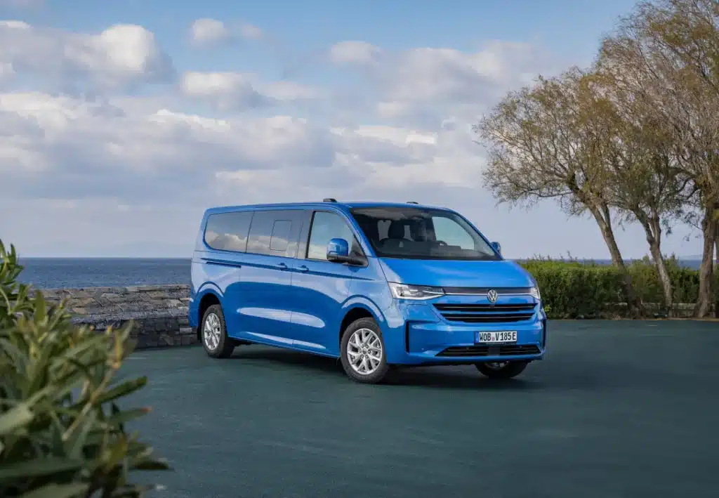 Дизел, хибрид или електричество: новият Volkswagen Transporter излиза на пазара (снимки)