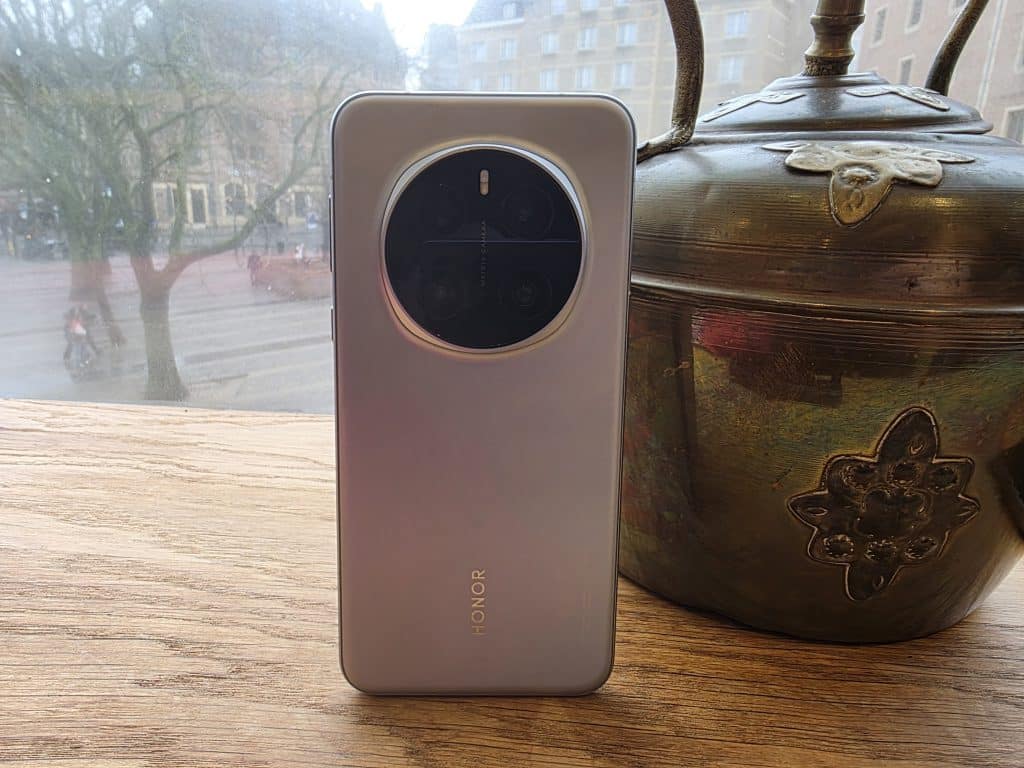 Honor Magic 7 Pro – Най-добрата камера в смартфон? Honor има силен аргумент!