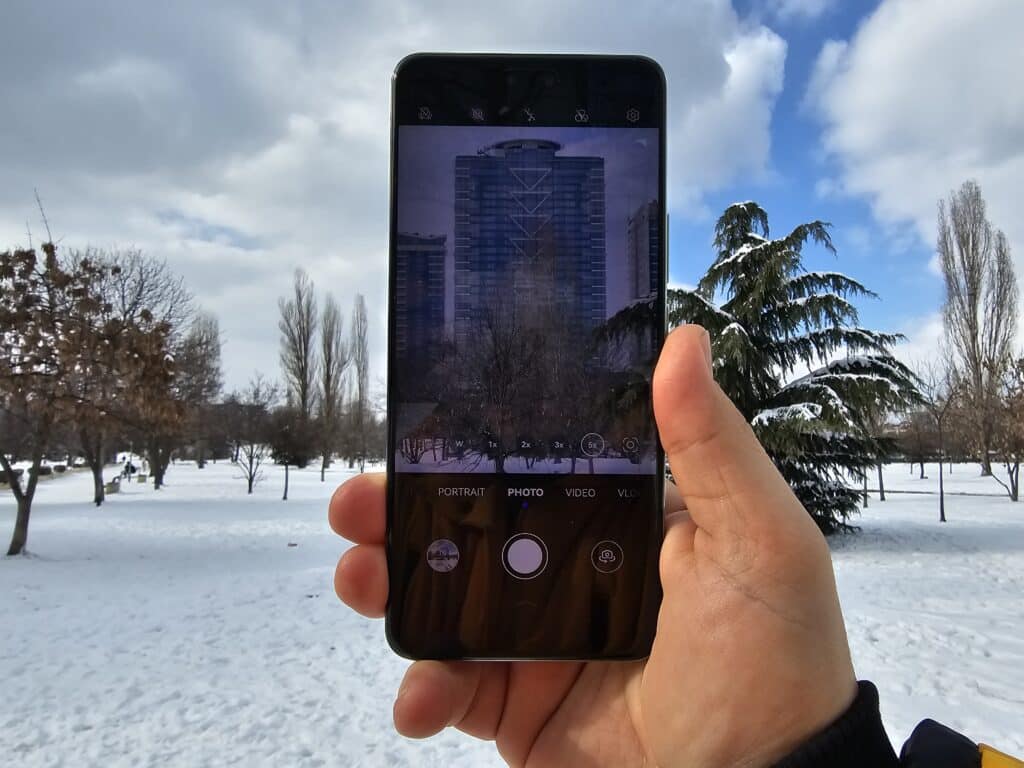 Huawei nova 13 Pro – Среден клас, но с флагмански стил
