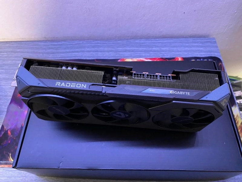 Някой в Словакия вече е купил Radeon RX 9070 XT — собственикът публикува снимка и пусна картата за препродажба