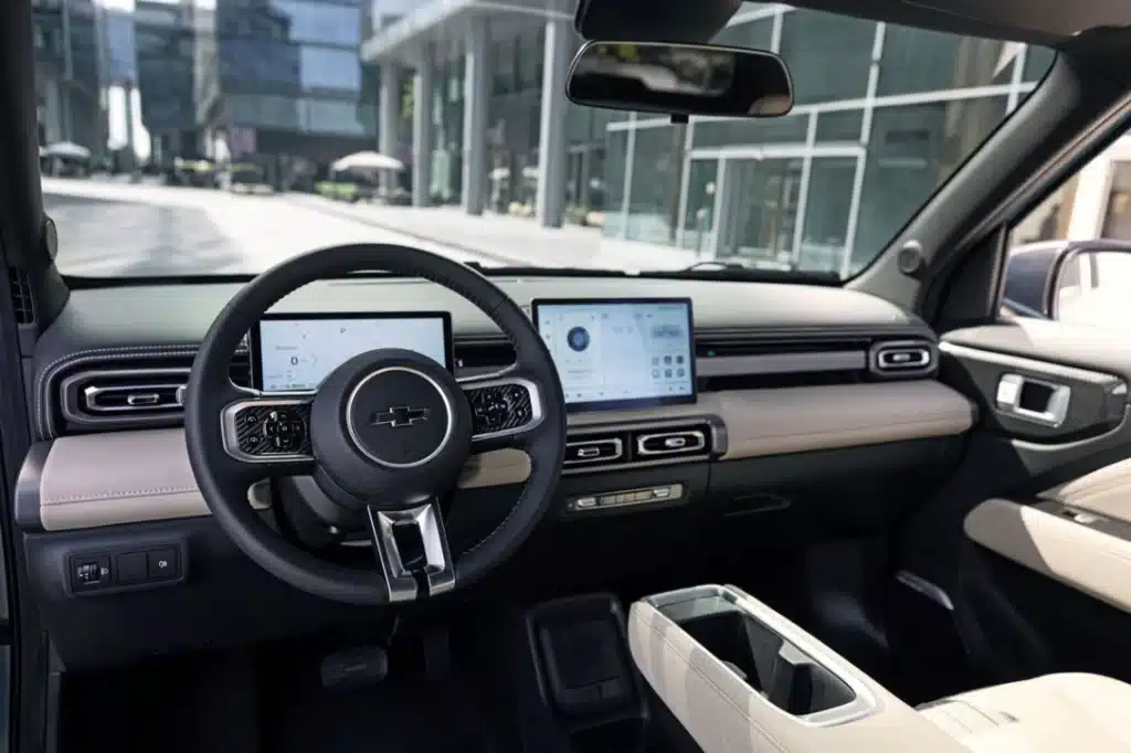 Цена — до  000: представен е ярък и евтин електрически кросоувър от Chevrolet (снимки)