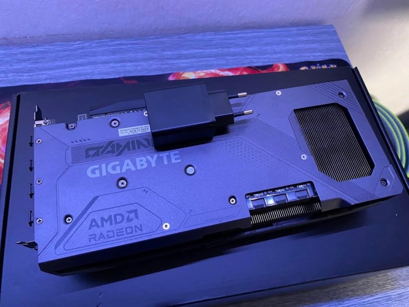 Някой в Словакия вече е купил Radeon RX 9070 XT — собственикът публикува снимка и пусна картата за препродажба