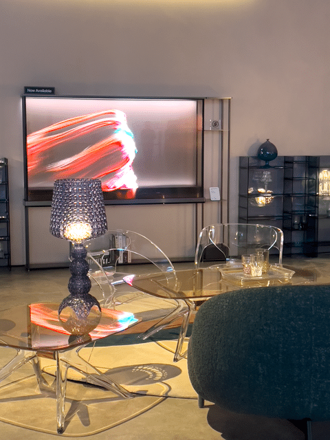 LG показа първия прозрачен безжичен OLED телевизор на CES 2025