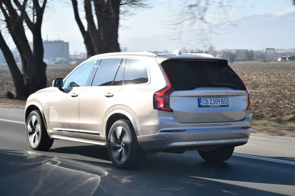 Новият Volvo XC90: Тестдрайв, който започна с комфорт и завърши с усмивка