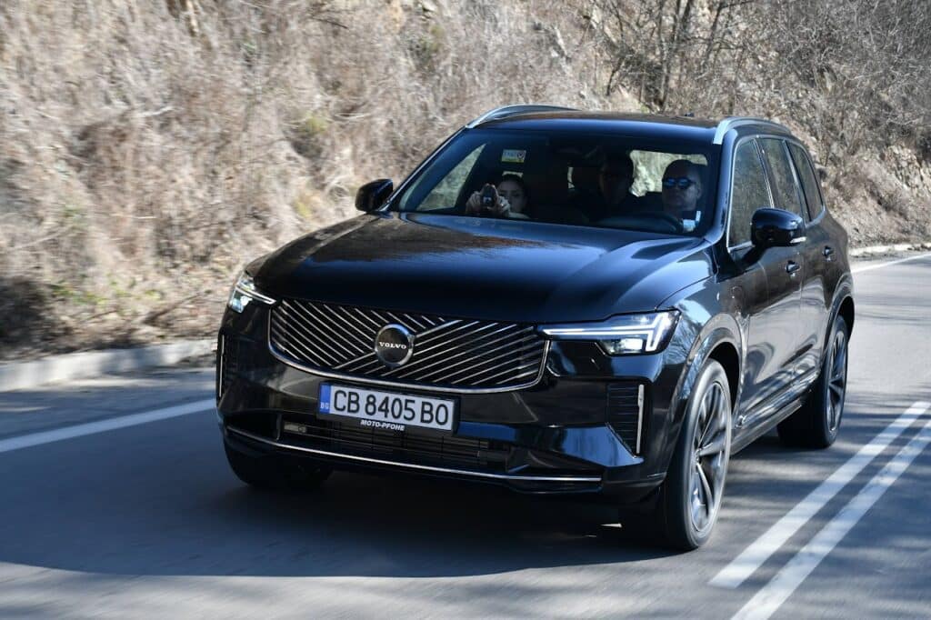 Новият Volvo XC90: Тестдрайв, който започна с комфорт и завърши с усмивка