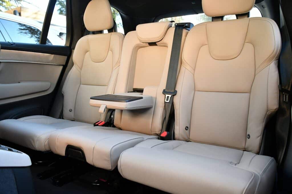 Новият Volvo XC90: Тестдрайв, който започна с комфорт и завърши с усмивка