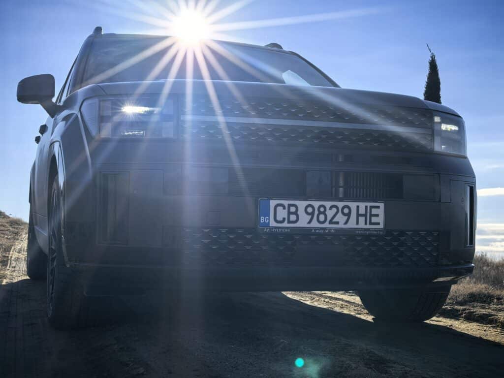 Hyundai Santa Fe: Крал на магистралата, господар на технологиите