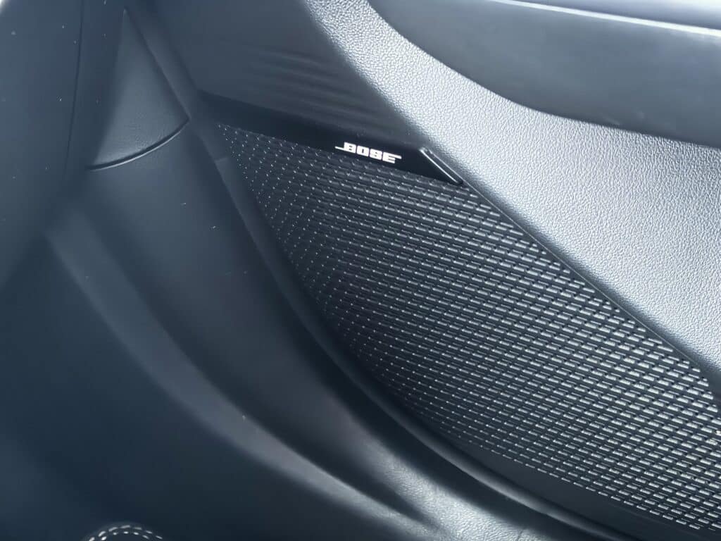 Hyundai Santa Fe: Крал на магистралата, господар на технологиите