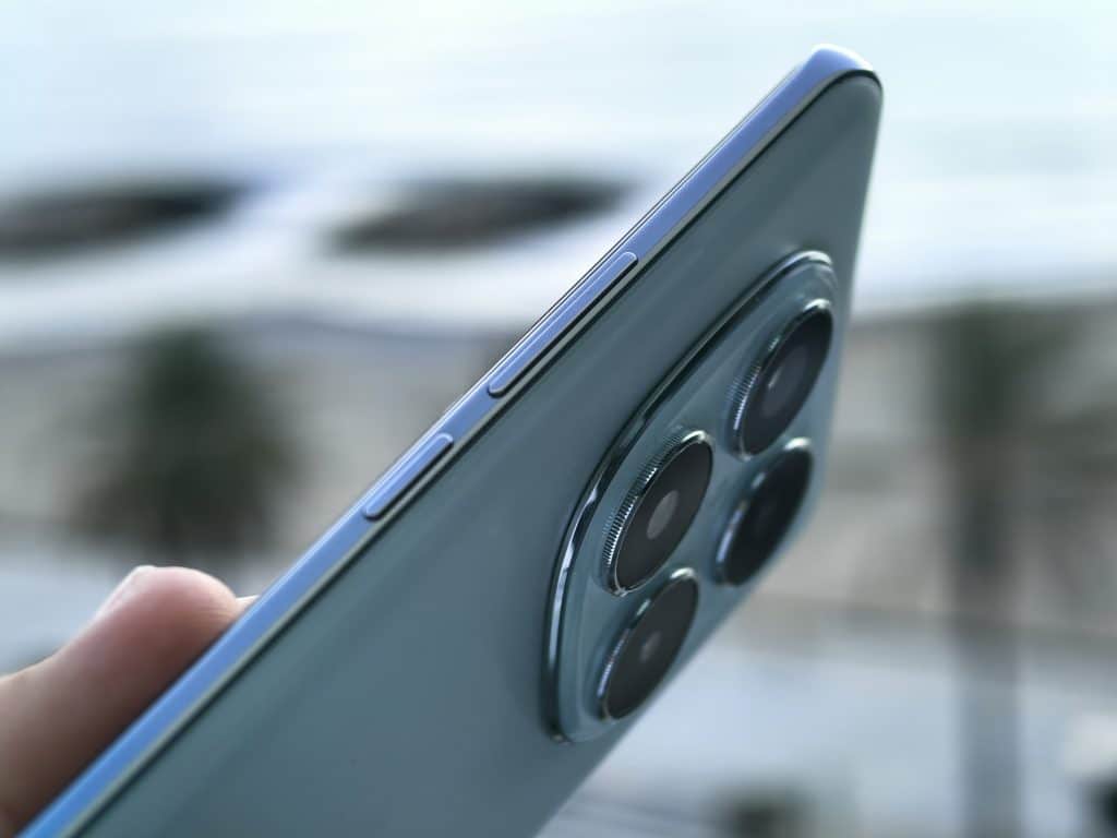 Redmi Note 14 Pro 5G: 200 MP камера, AMOLED, 120Hz и водоустойчивост – има ли уловка?