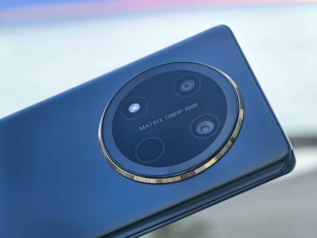 Honor Magic7 Lite – смартфонът, който оцелява там, където другите се чупят