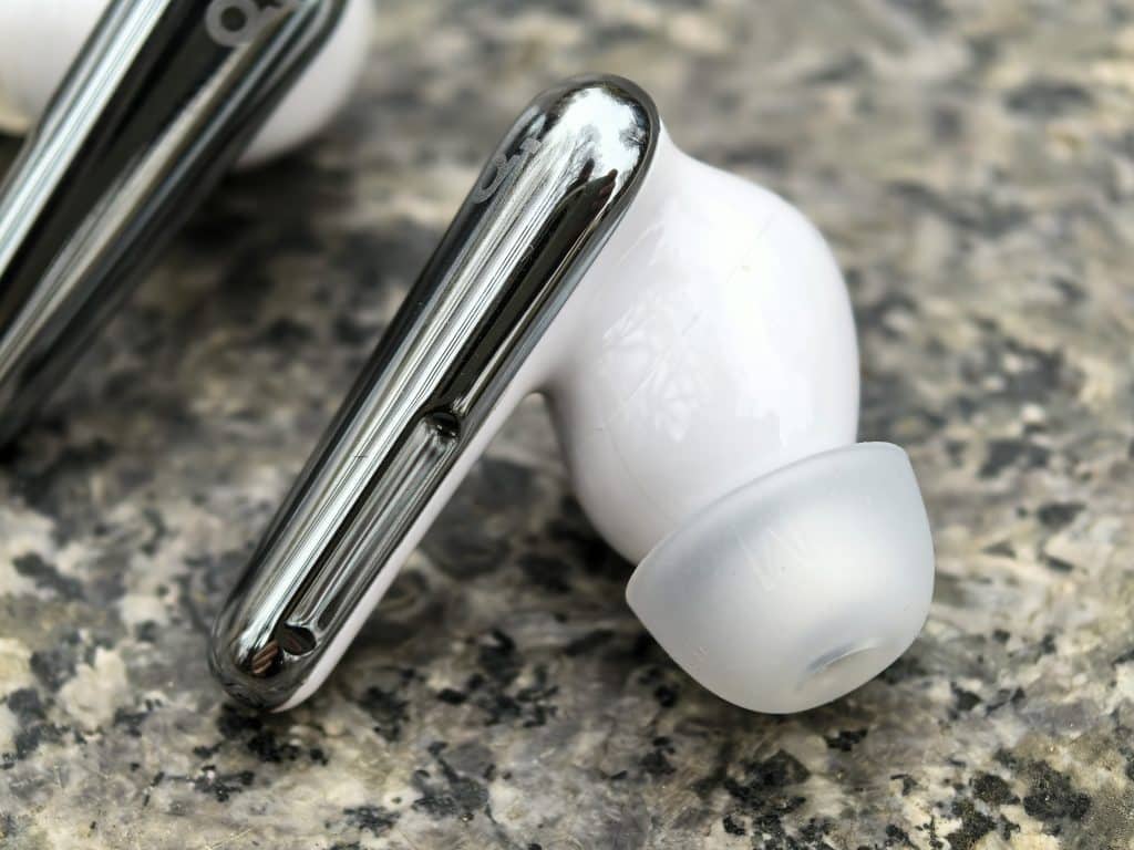 Soundcore Liberty 4 Pro – флагмански слушалки на половин цена? Тестваме дали наистина са толкова добри!
