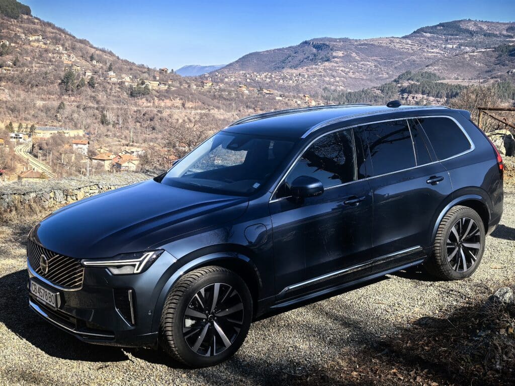Новият Volvo XC90: Тестдрайв, който започна с комфорт и завърши с усмивка