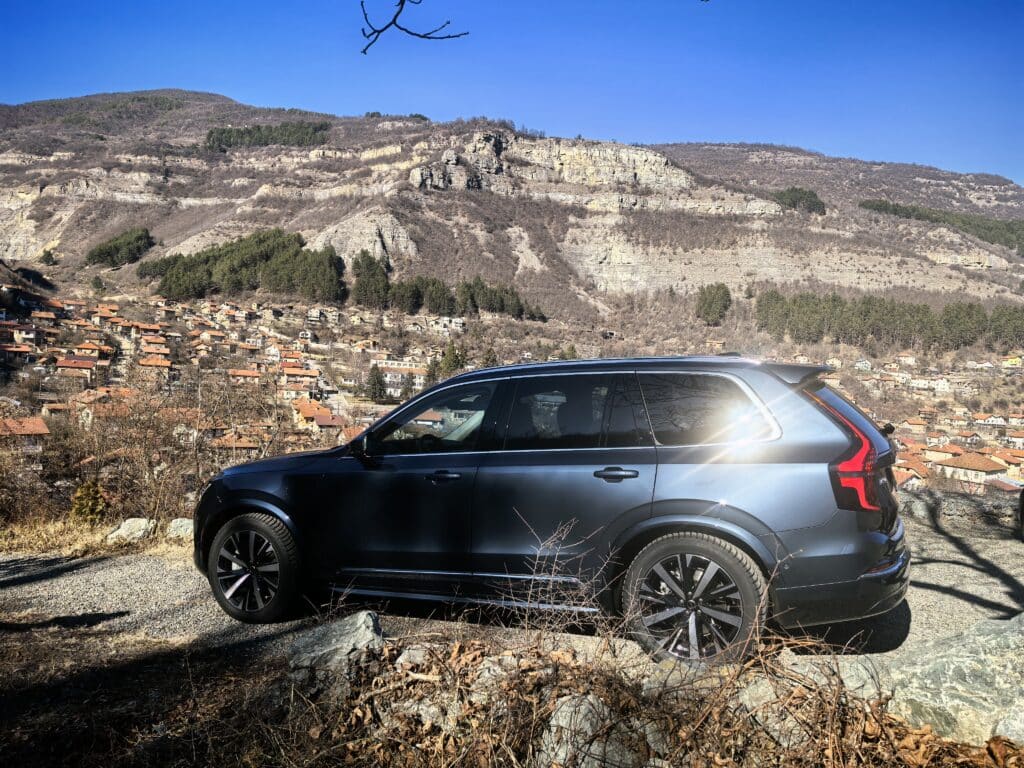 Новият Volvo XC90: Тестдрайв, който започна с комфорт и завърши с усмивка