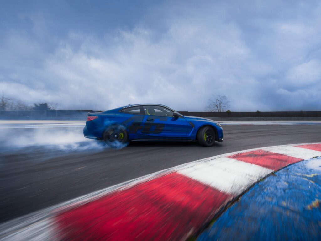 BMW M4 CS Edition VR46: Ексклузивен спортен шедьовър в чест на Валентино Роси