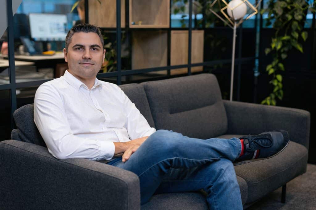 Българите ускоряват темпото: Инвестиционната активност в Revolut бележи рекордни нива през 2024 г.