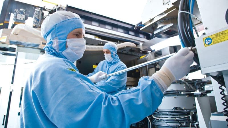Според експерти няма смисъл TSMC да поема контрола над Intel