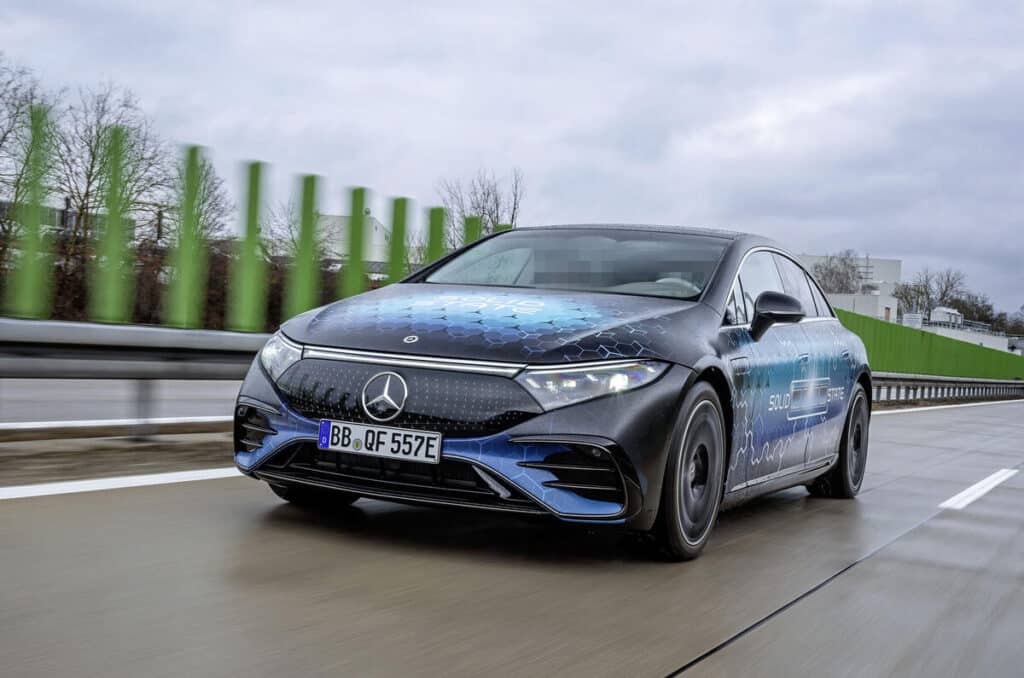 Mercedes-Benz тества електромобил с твърдотелна батерия и пробег от 1000 километра